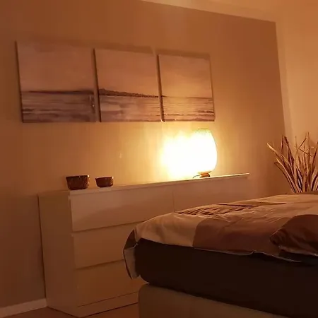 Fewo-heidekreis Right Along The Old River Leine Appartamento *